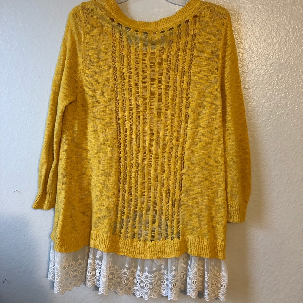 Mossimo Sweater - Picture 2 of 2